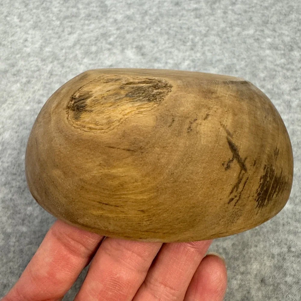 Handcrafted Olive Wood Round 4.5 in Small Rustic Trinket Snack Condiment Bowl